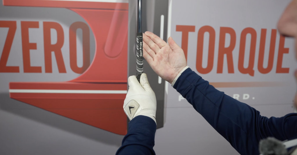 a look at how to correctly position the left hand in order to create the perfect golf grip
